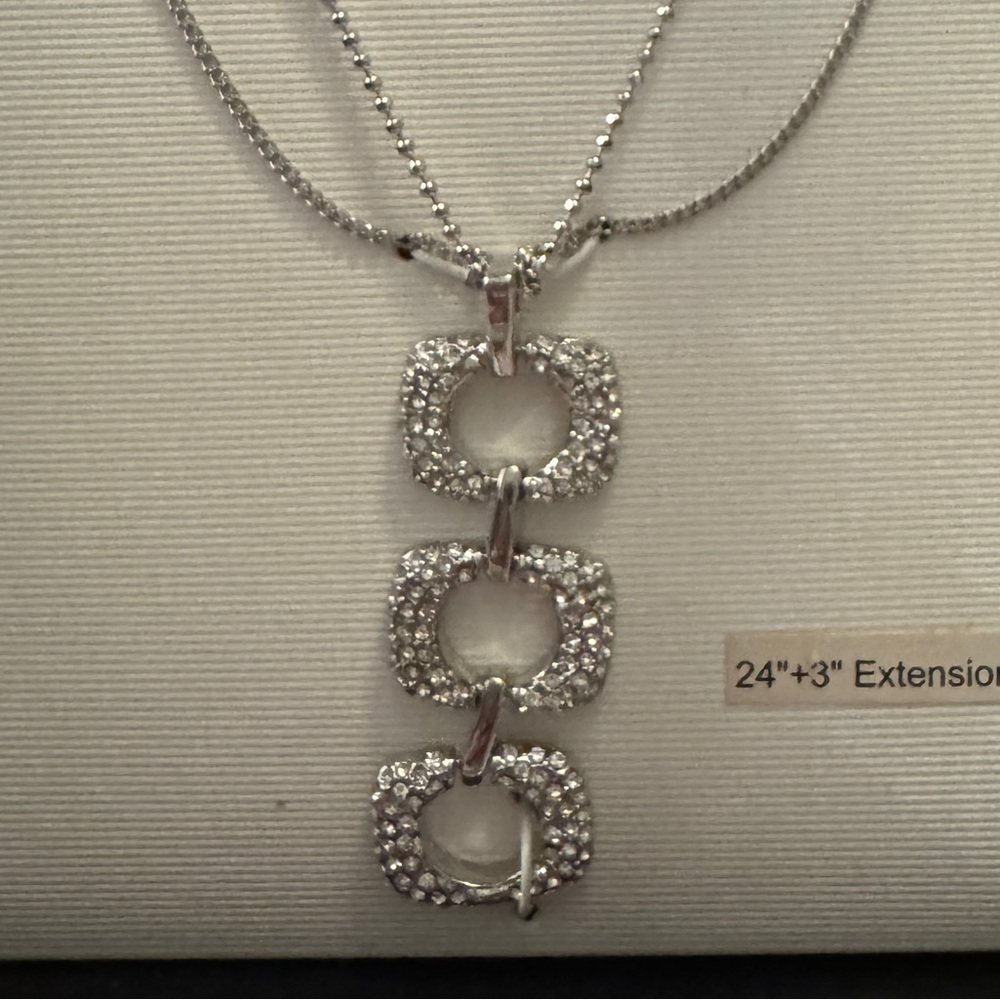 Rampage Layered Rhinestone Pendant Necklace & Stud Earrings NIB - Picture 3 of 7